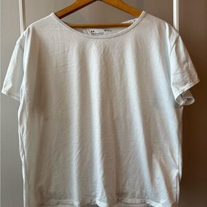 Under Armour Light Gray Short Sleeve Tee